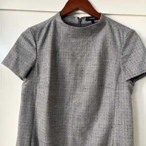 Theory Gray Mid Length Dress With 2 Packets.